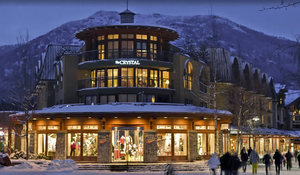 Crystal lodge suites whistler s300