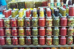 Tursucu sahne sokak beyoglu istanbul 0644 s300