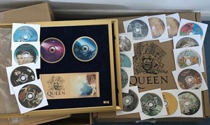 Queen s300
